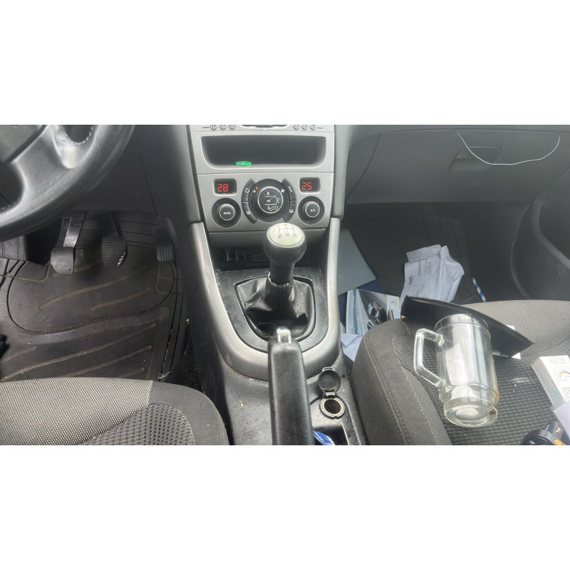 Leve vitre electrique avant droit PEUGEOT 308 1 Photo n°13