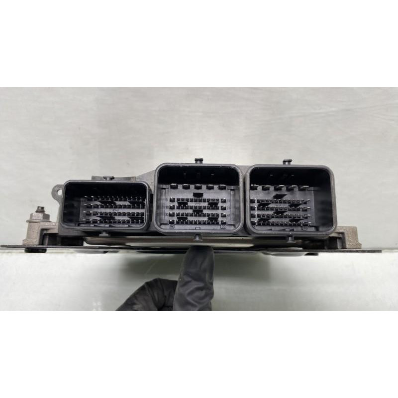 Calculateur moteur PEUGEOT 308 1 Photo n°3