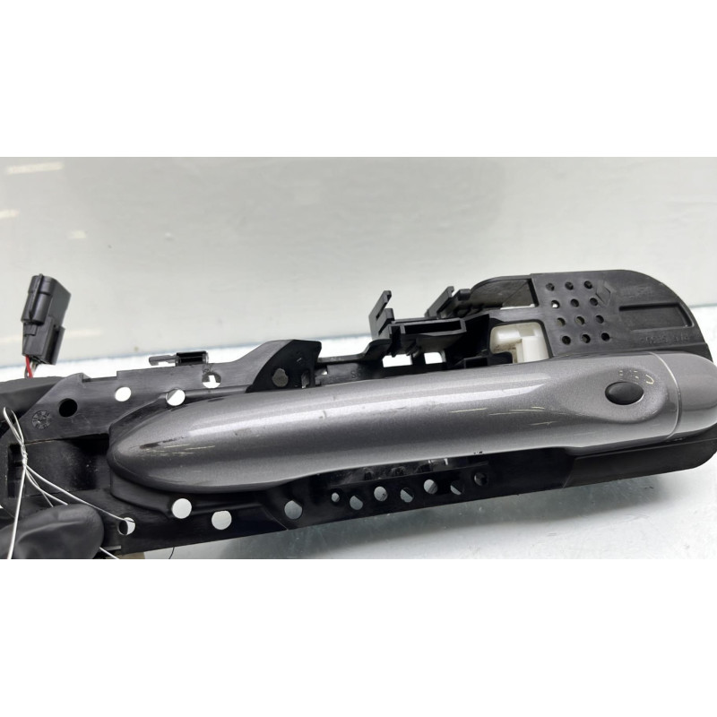Poignee porte avant droit RENAULT SCENIC 3 Photo n°7