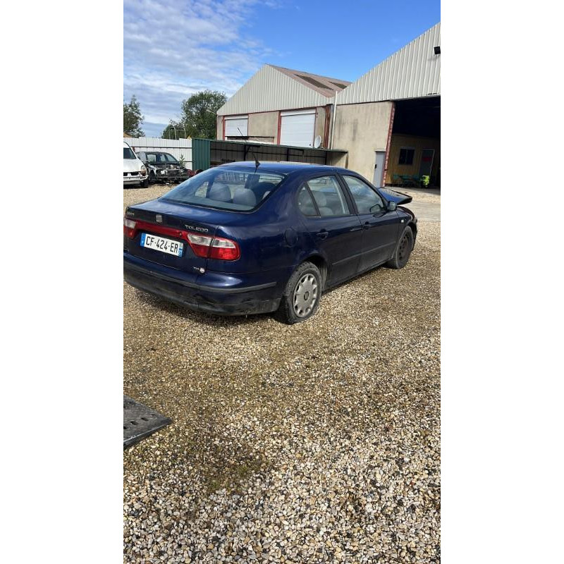 Feu arriere principal droit (feux) SEAT TOLEDO 2 Photo n°4