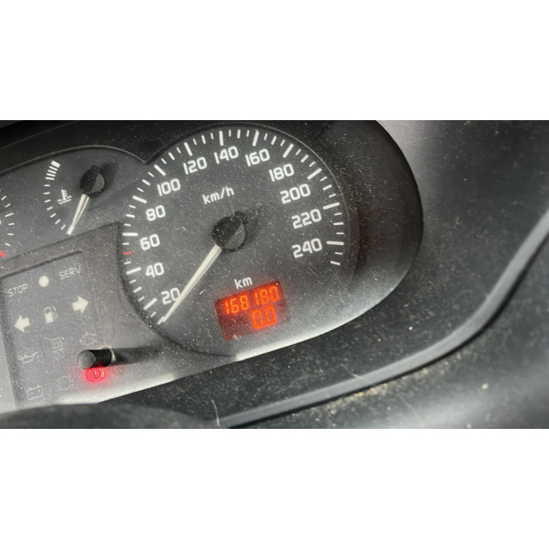 Compresseur clim RENAULT MEGANE 1 Photo n°4