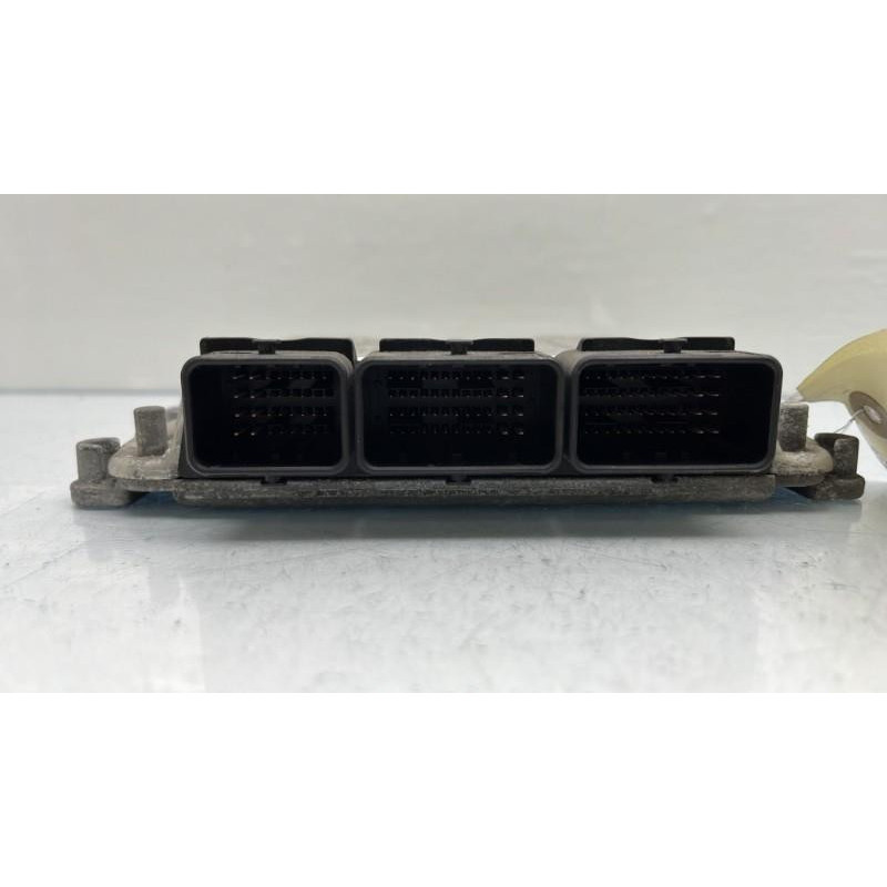 Calculateur moteur RENAULT LAGUNA 2 Photo n°4