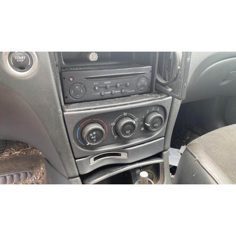 Calculateur moteur RENAULT LAGUNA 2 Photo n°17