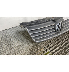 Calandre VOLKSWAGEN PASSAT 4