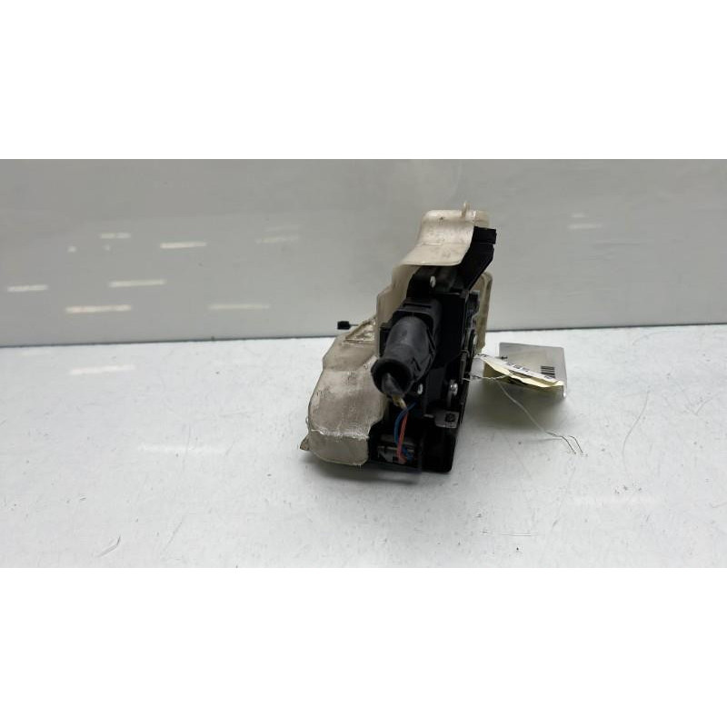 Serrure avant droit VOLKSWAGEN GOLF 5 Photo n°3