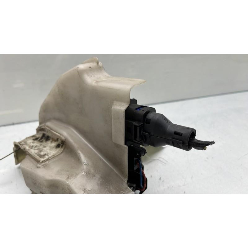 Serrure avant droit VOLKSWAGEN GOLF 5 Photo n°4
