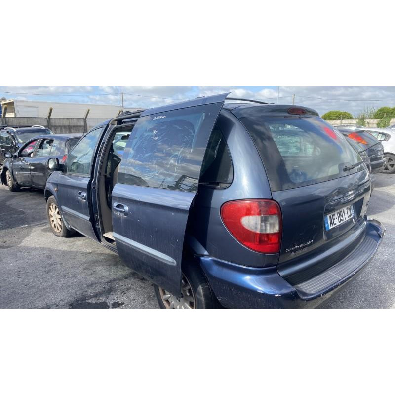 Calandre CHRYSLER VOYAGER 4 Photo n°9
