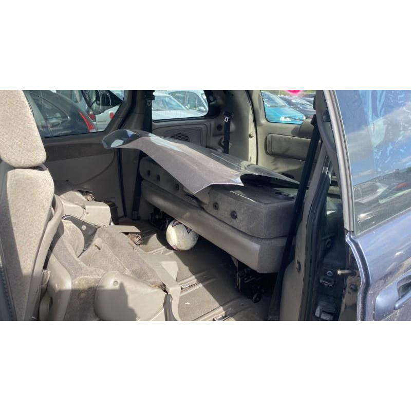 Calandre CHRYSLER VOYAGER 4 Photo n°15