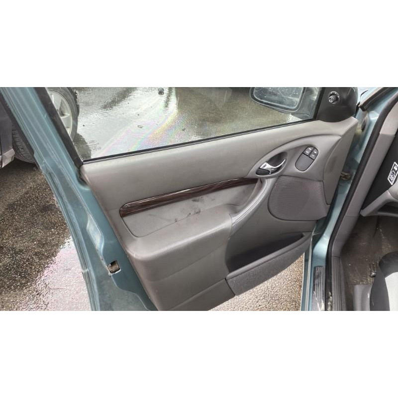 Feu arriere principal droit (feux) FORD FOCUS 1 Photo n°16