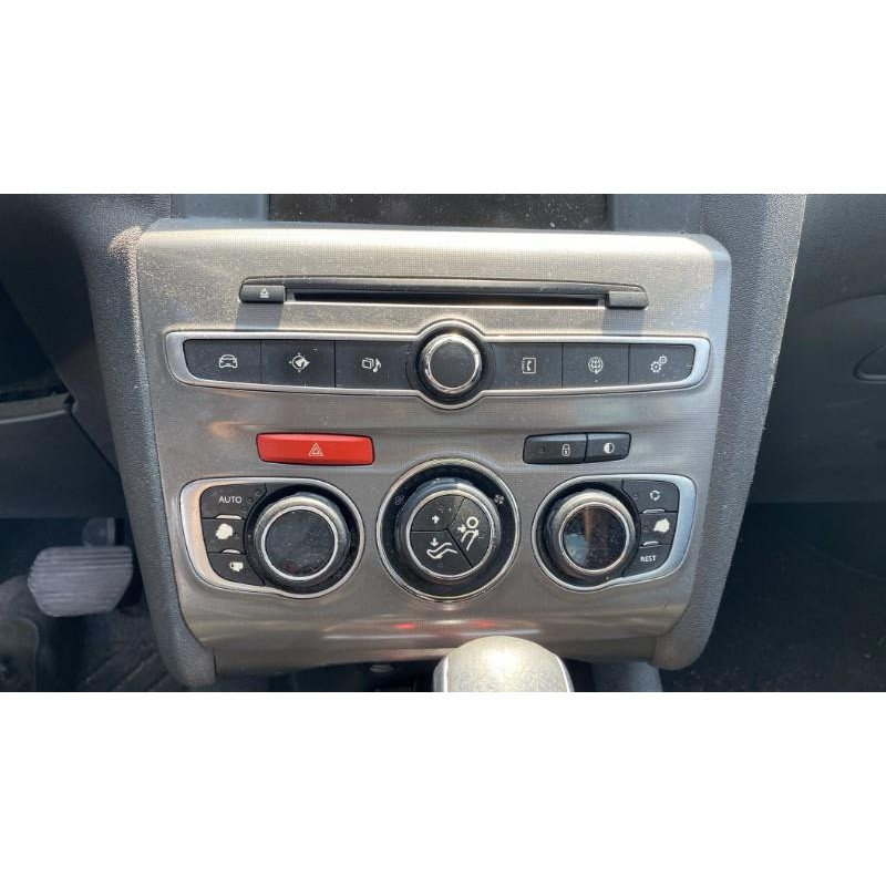 Ecran GPS CITROEN C4 2 Photo n°9