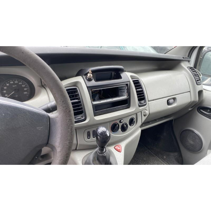Pare choc avant OPEL VIVARO 1 Photo n°12