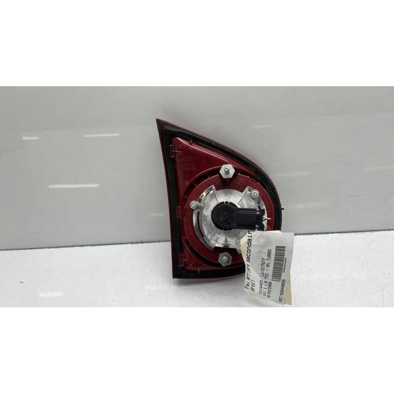 Feu arriere secondaire droit (feux) VOLKSWAGEN GOLF 5 Photo n°4