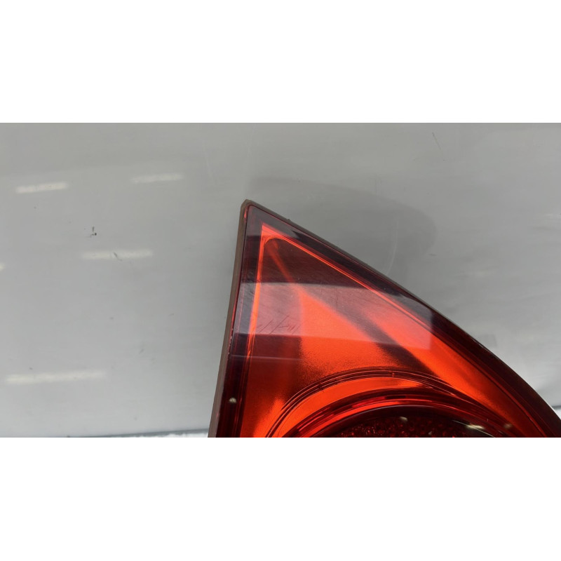 Feu arriere secondaire gauche (feux) VOLKSWAGEN GOLF 5 Photo n°2