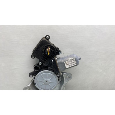 Leve vitre electrique arriere droit TOYOTA COROLLA VERSO 2