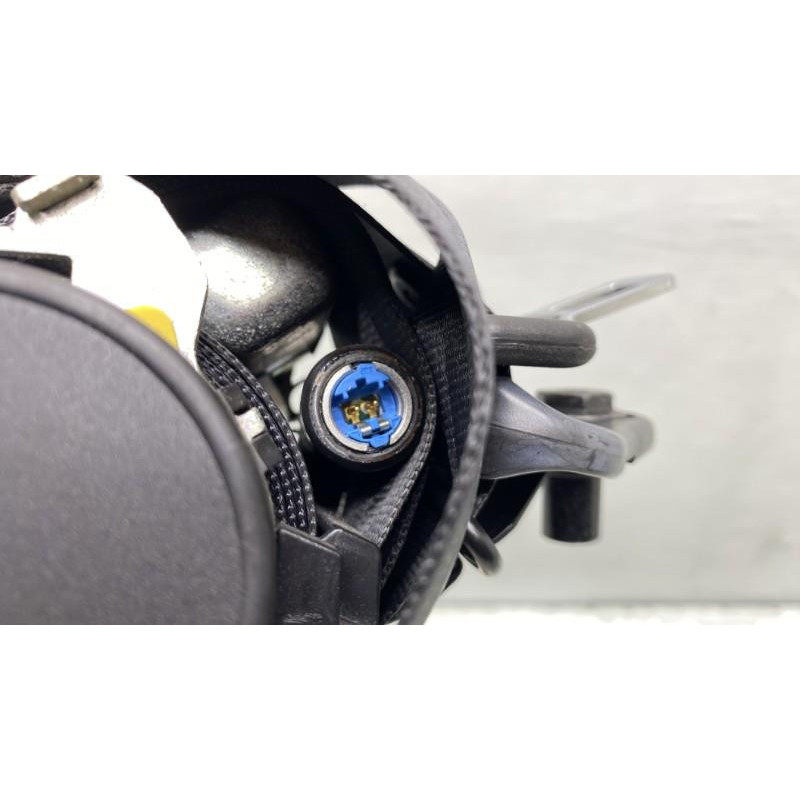 Pretensionneur de ceinture avant droit RENAULT CLIO 4 Photo n°5