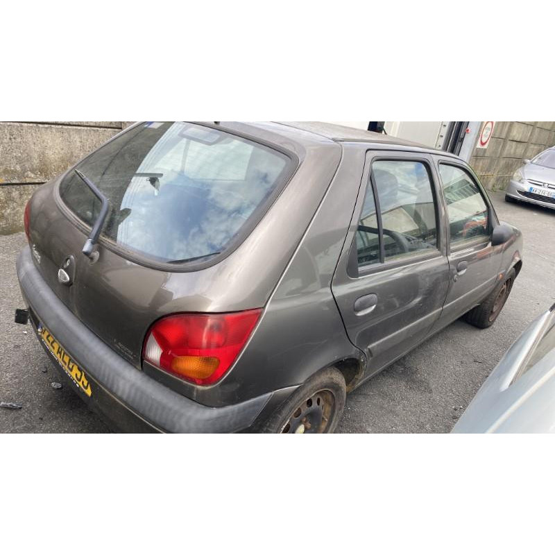 Pare choc avant FORD FIESTA 4 Photo n°10