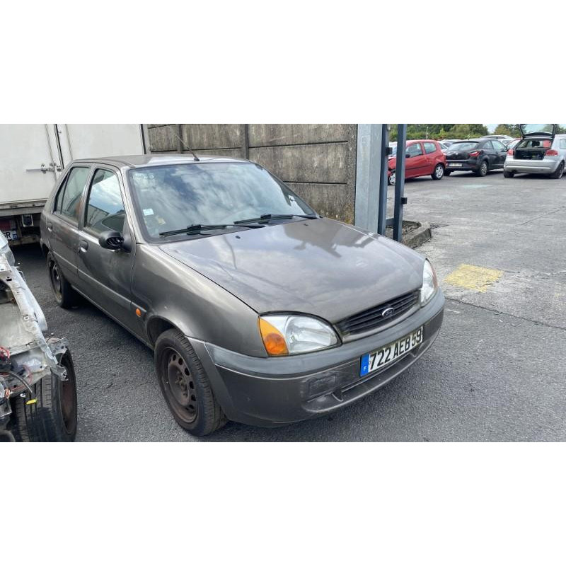 Pare choc avant FORD FIESTA 4 Photo n°11