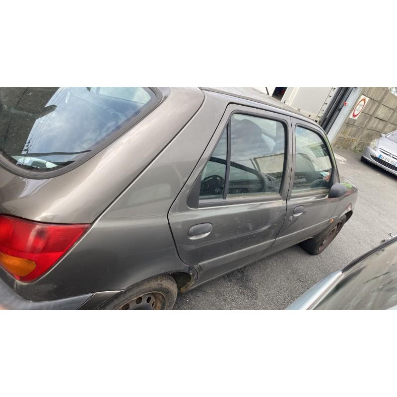 Pare choc avant FORD FIESTA 4 Photo n°12