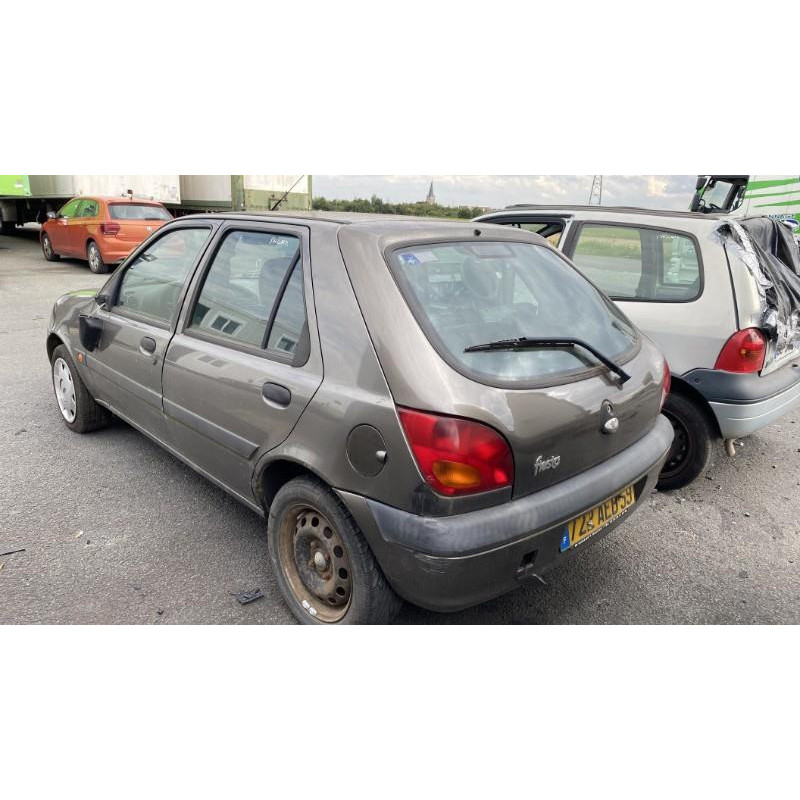 Pare choc avant FORD FIESTA 4 Photo n°16