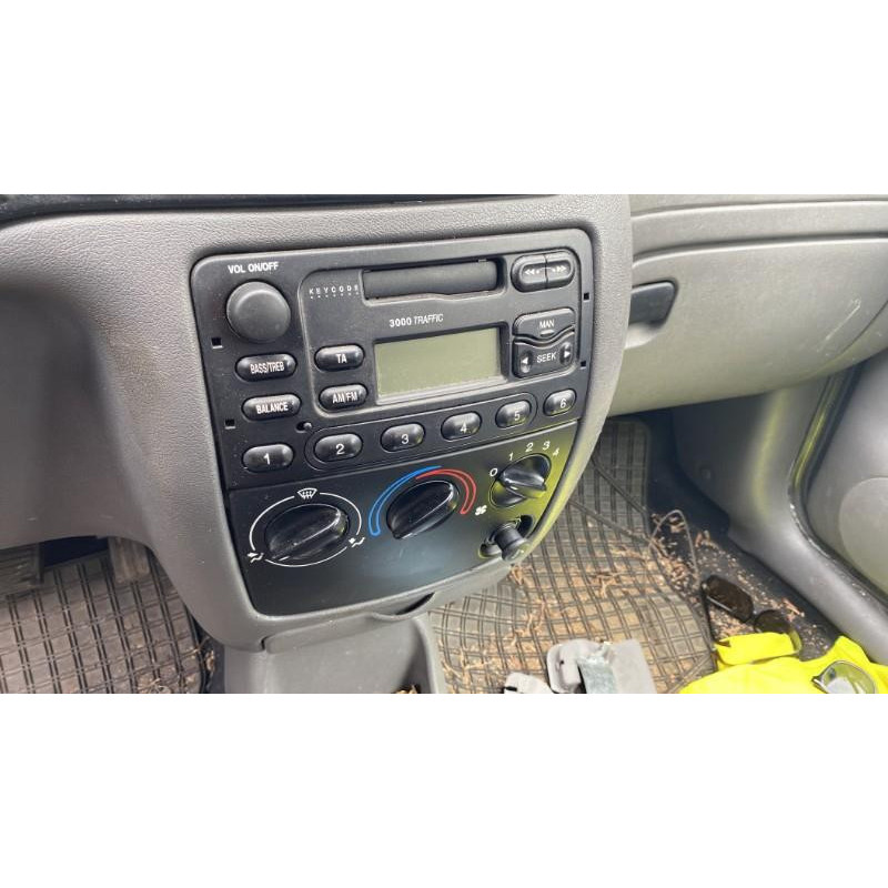 Pare choc avant FORD FIESTA 4 Photo n°17