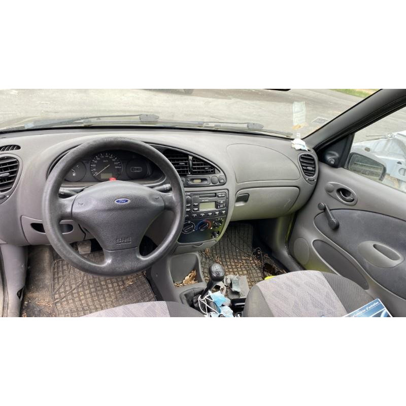 Pare choc avant FORD FIESTA 4 Photo n°18