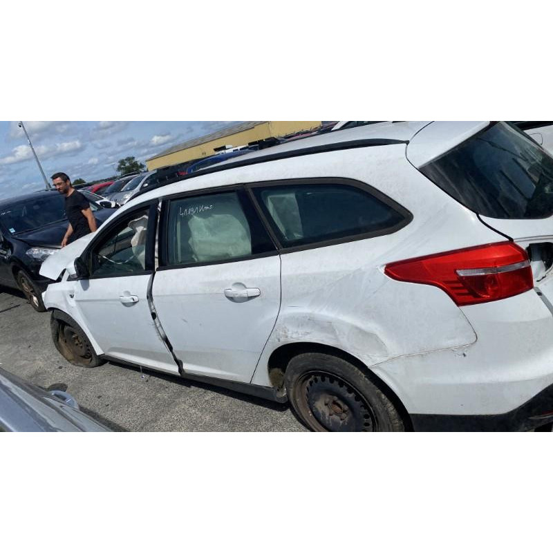 Feu arriere stop central FORD FOCUS 3 Photo n°16