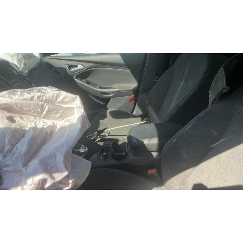 Feu arriere principal droit (feux) FORD FOCUS 3 Photo n°20
