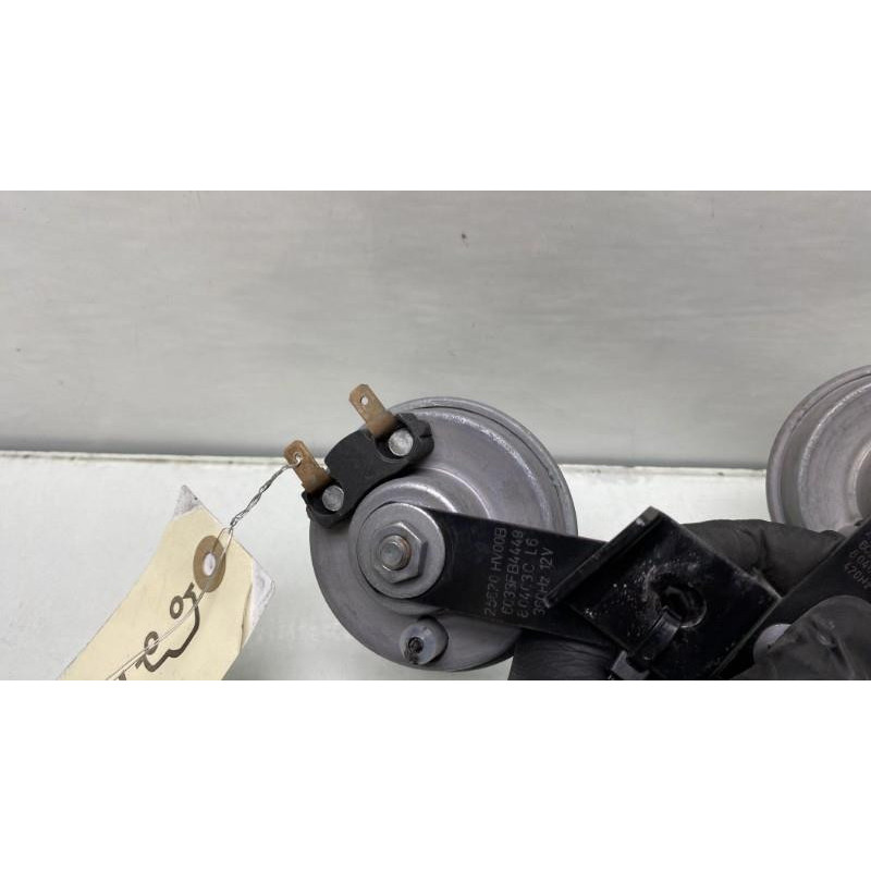Avertisseur/Klaxon NISSAN QASHQAI 2 Photo n°4
