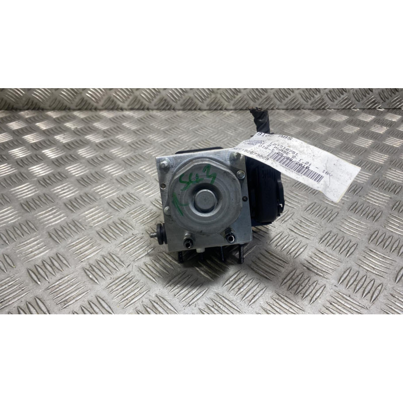Bloc ABS (freins anti-blocage) NISSAN QASHQAI 2 Photo n°4