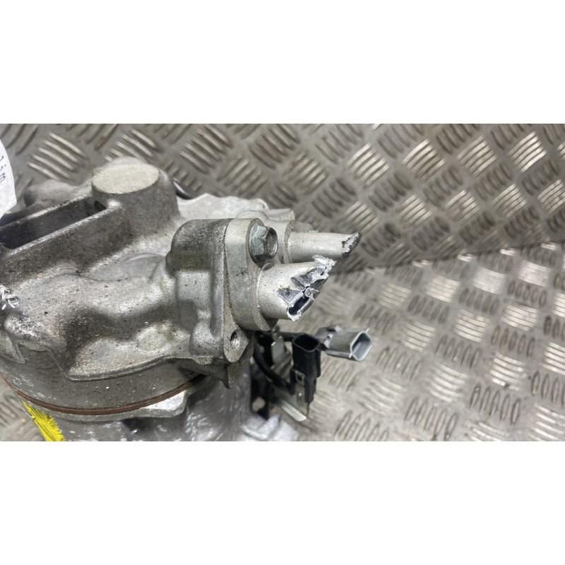 Compresseur clim NISSAN QASHQAI 2 Photo n°3