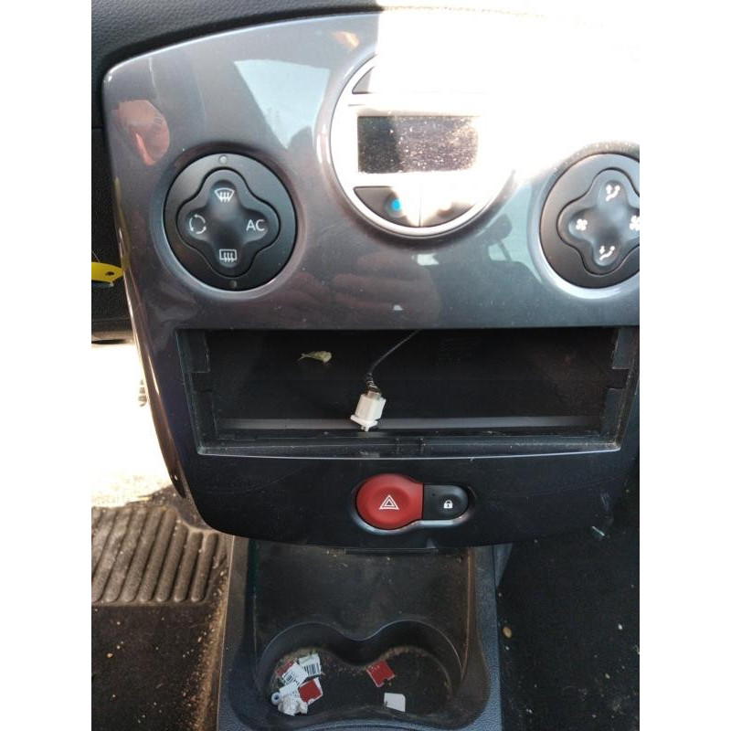 Moteur RENAULT CLIO 3 Photo n°6