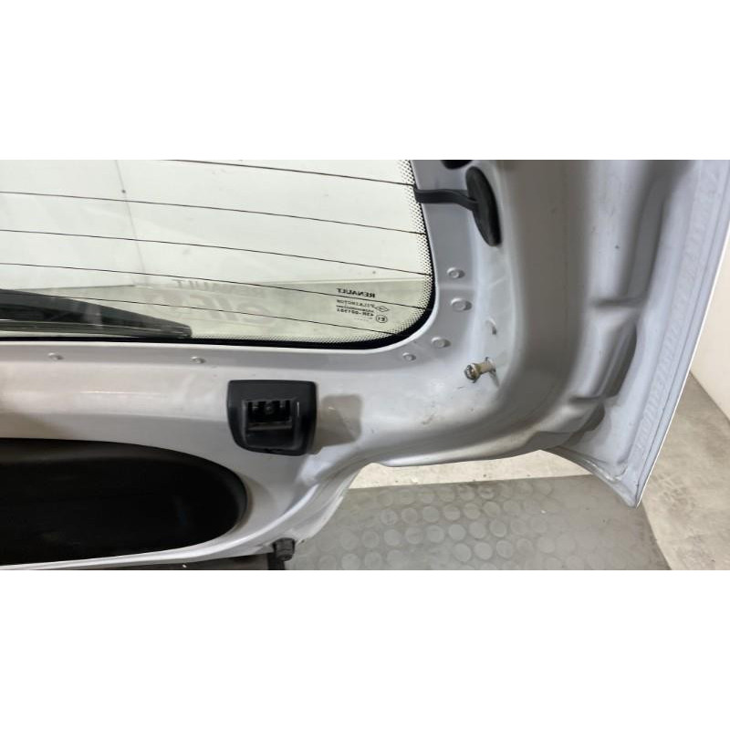 Malle/Hayon arriere RENAULT TWINGO 2 Photo n°10