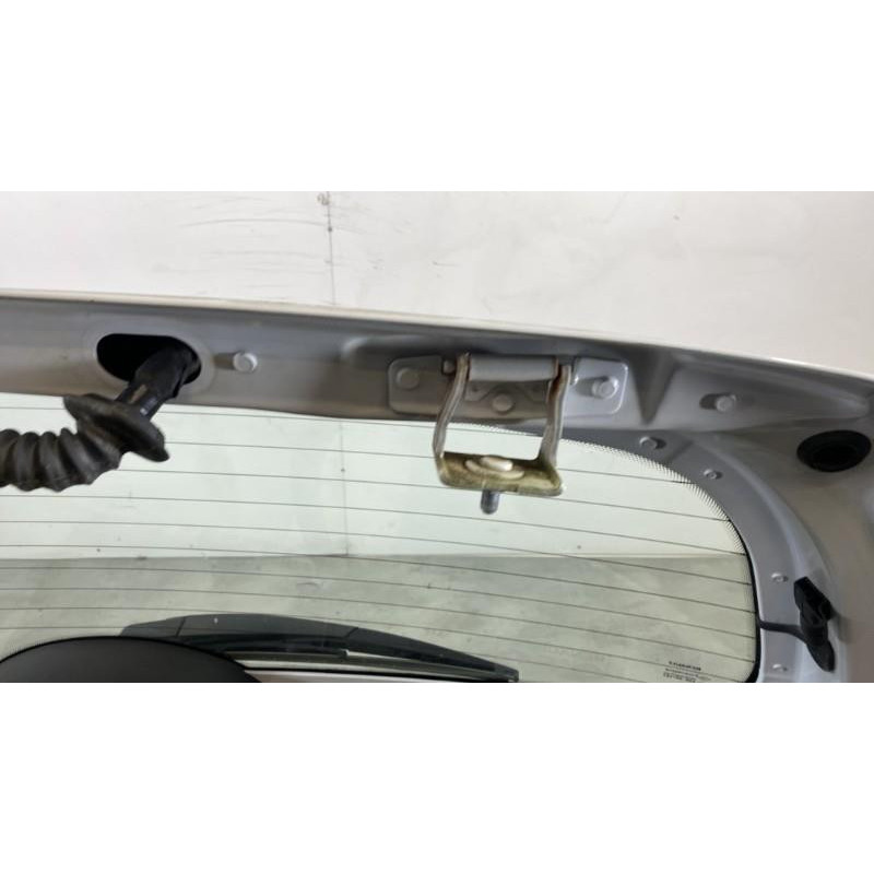 Malle/Hayon arriere RENAULT TWINGO 2 Photo n°11