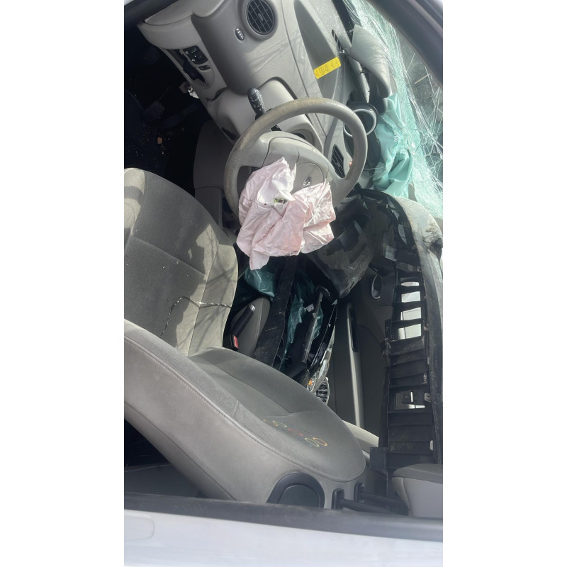 Malle/Hayon arriere RENAULT TWINGO 2 Photo n°18
