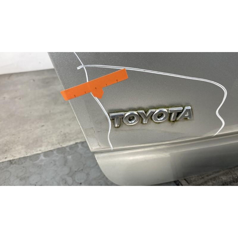 Malle/Hayon arriere TOYOTA COROLLA VERSO 2 Photo n°4