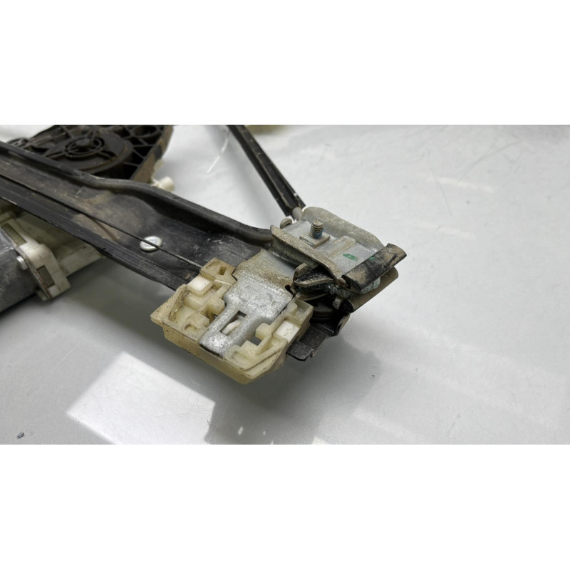 Leve vitre electrique avant droit VOLKSWAGEN CADDY 4 Photo n°10