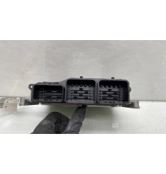 Calculateur moteur PEUGEOT 2008 1