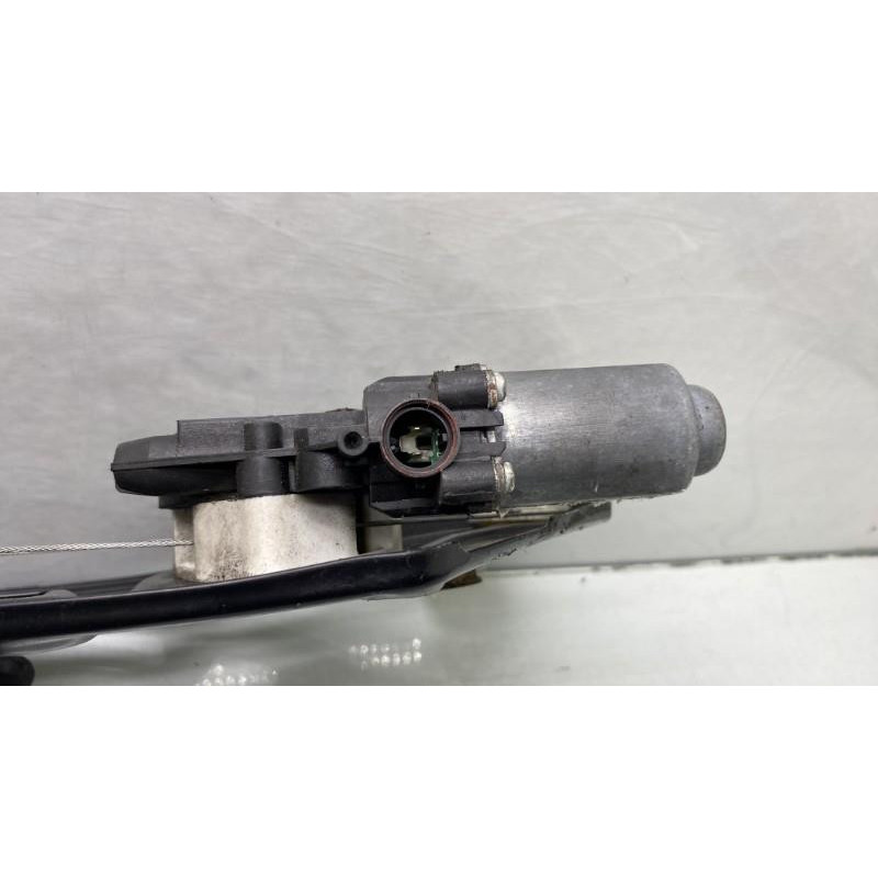 Leve vitre electrique arriere droit PEUGEOT 207 Photo n°1