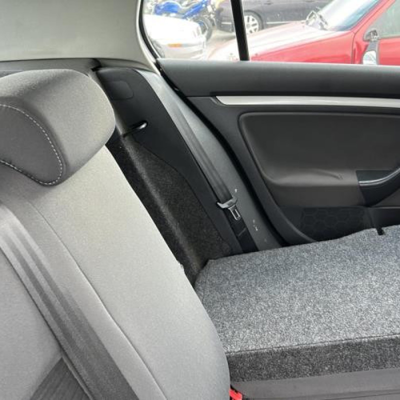 Renfort pare choc avant (traverse) VOLKSWAGEN GOLF 5 Photo n°20