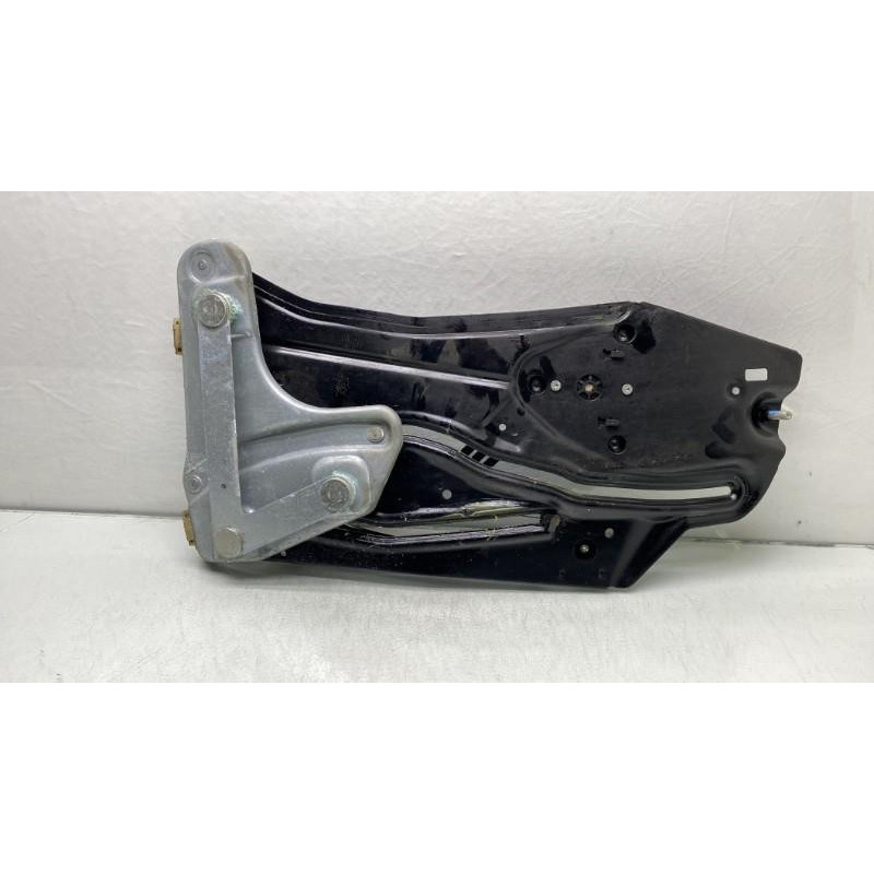 Leve vitre electrique arriere droit PEUGEOT 308 1 Photo n°2
