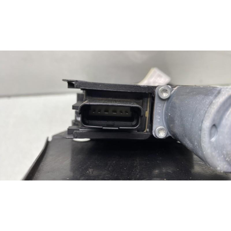 Leve vitre electrique arriere droit PEUGEOT 308 1 Photo n°3