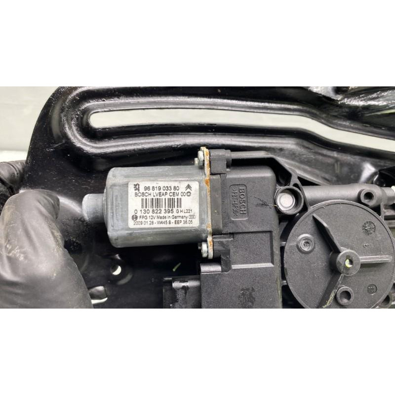 Leve vitre electrique arriere gauche PEUGEOT 308 1 Photo n°5