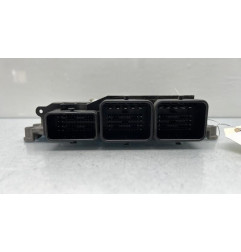 Calculateur moteur PEUGEOT 208 1