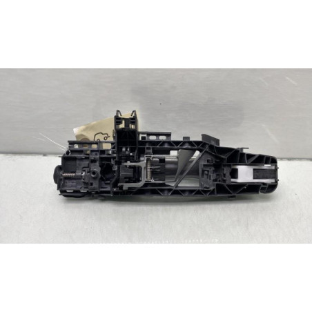 Poignee porte arriere droit MERCEDES CLASSE CLA 118