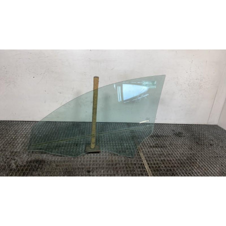 Vitre avant droit MERCEDES CLASSE CLA 118