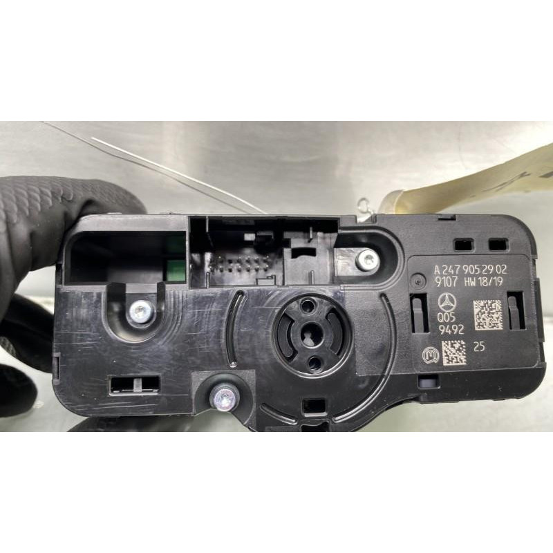 Commande de phare MERCEDES CLASSE CLA 118 Photo n°4