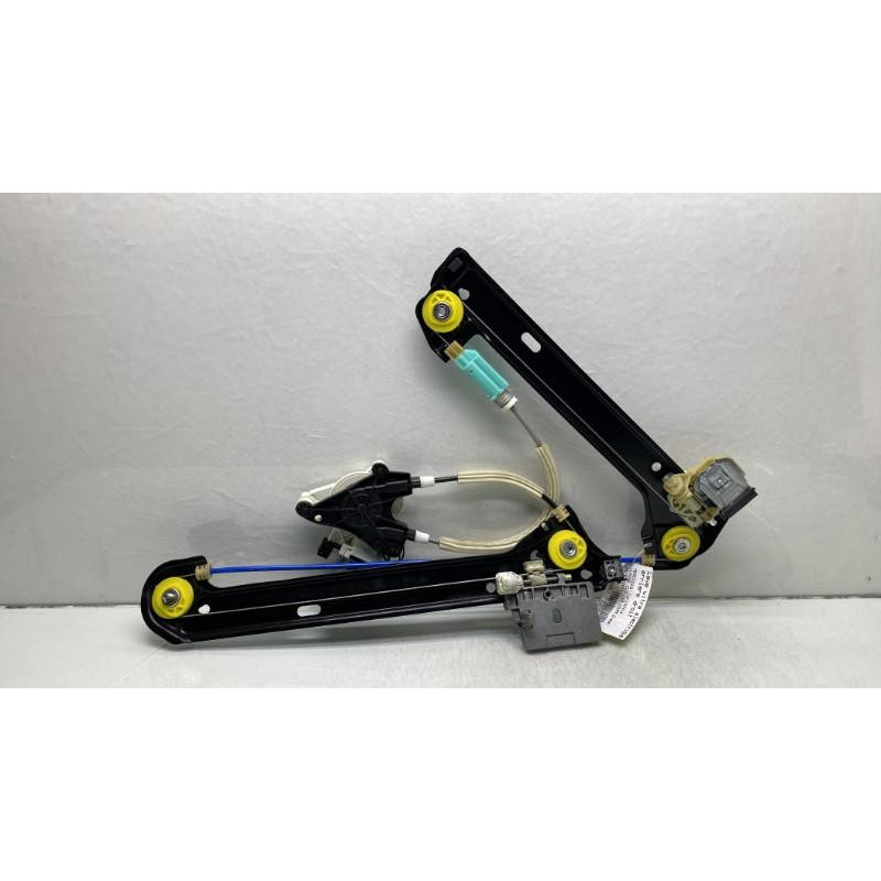 Leve vitre electrique arriere droit MERCEDES CLASSE CLA 118 Photo n°5