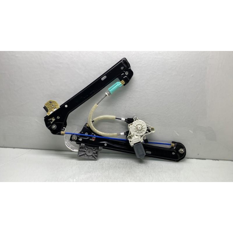 Leve vitre electrique arriere droit MERCEDES CLASSE CLA 118 Photo n°7