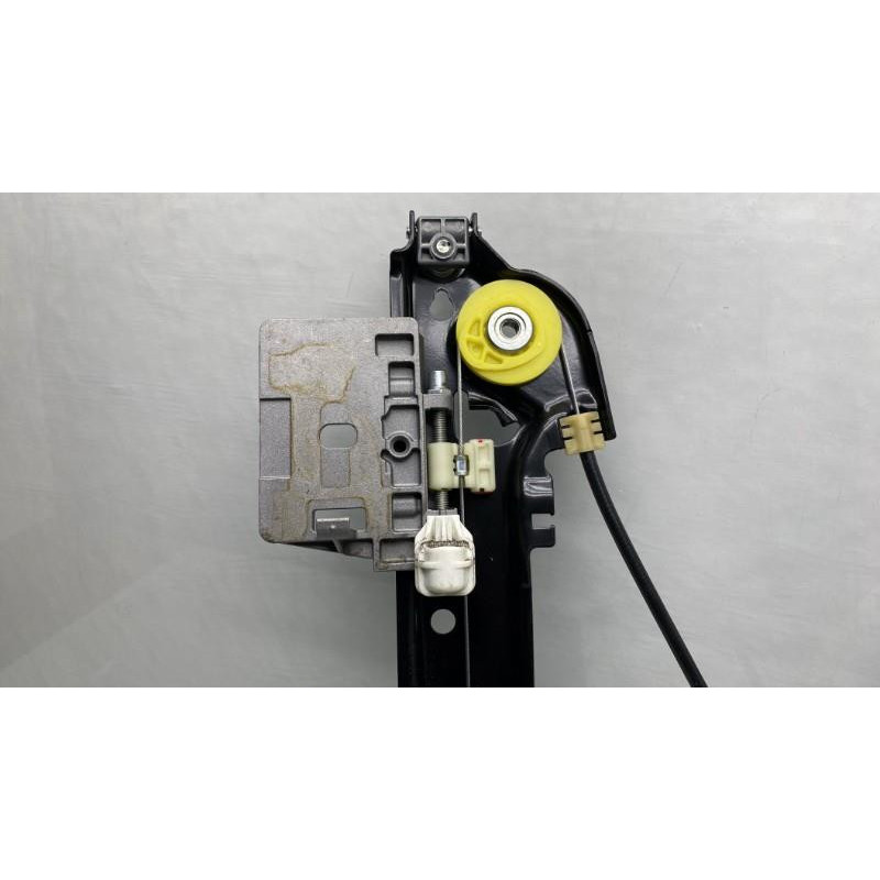 Leve vitre electrique avant droit MERCEDES CLASSE CLA 118 Photo n°6