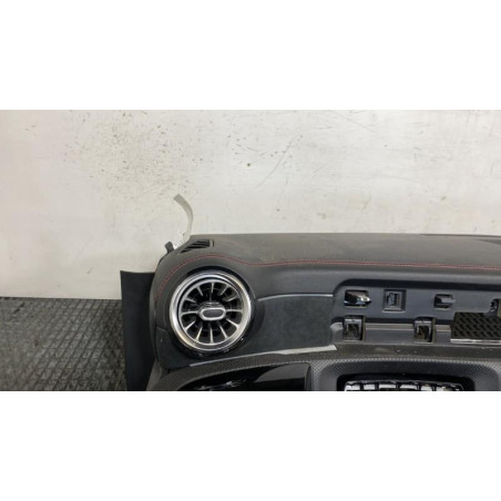 Planche de bord complete MERCEDES CLASSE CLA 118 Photo n°1